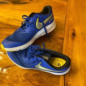 Nike RunFast Star Runner 2.0 Youth size 6.5 New without box